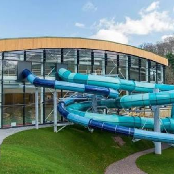 A family swim experience for four - Image 5