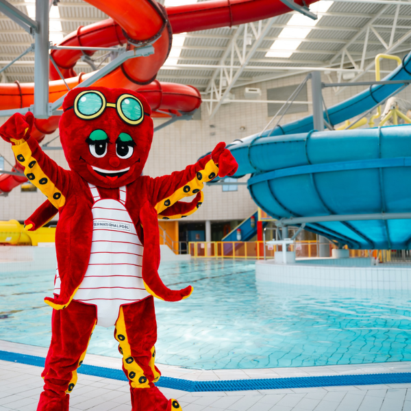 Family Leisure Swim Session - Image 6
